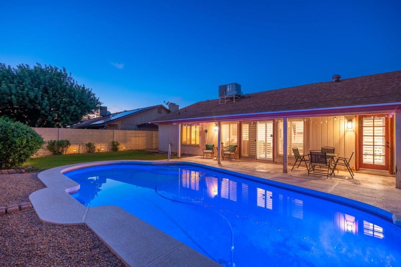 Large Pool With Diving Board, Remodeled 3Bdrm, Near State Farm Stdm And More! Peoria Εξωτερικό φωτογραφία